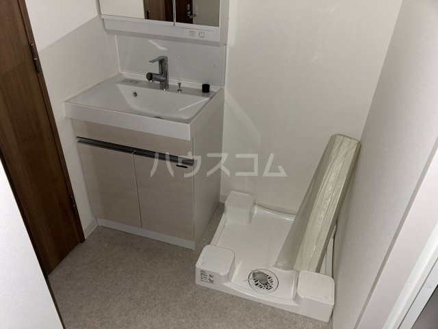 13/30 洗面