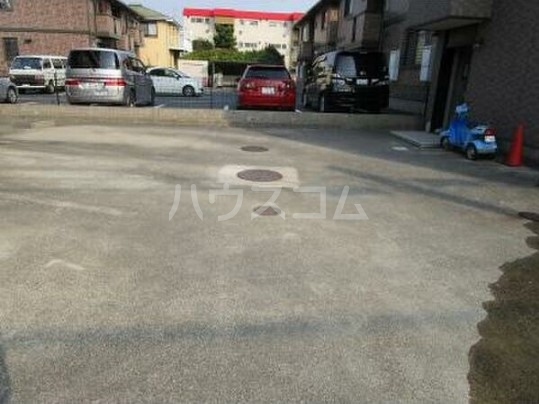 15/22 駐車場