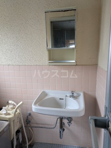 13/30 洗面