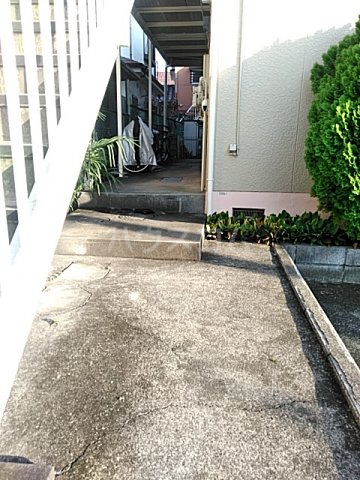 21/29 エントランス