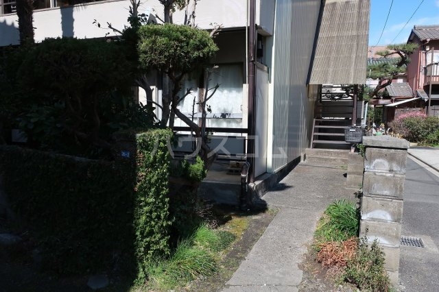 14/20 エントランス