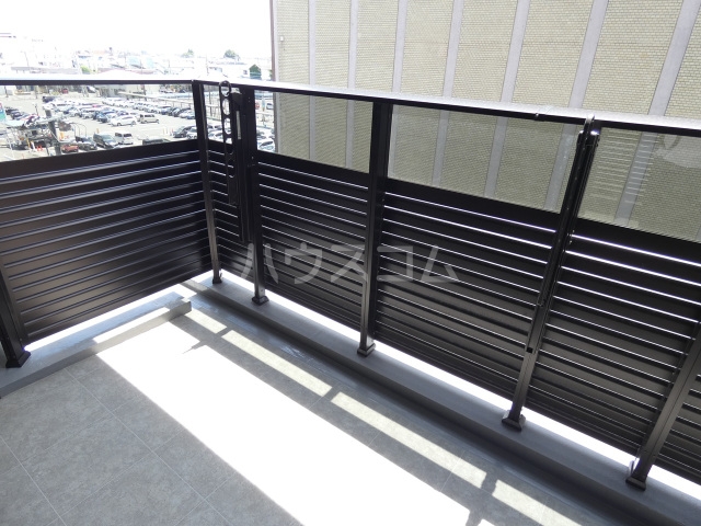 18/30 バルコニー