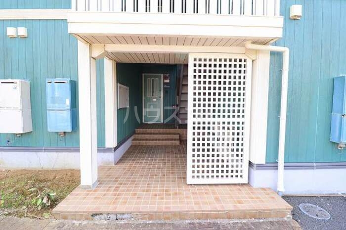 18/21 エントランス