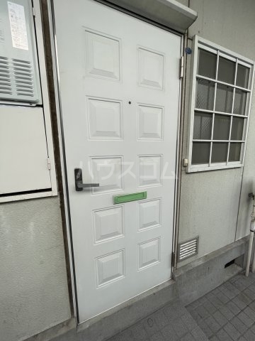 16/26 エントランス