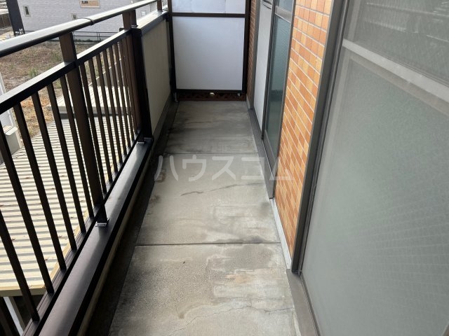 14/28 バルコニー