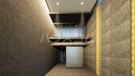 17/27 エントランス