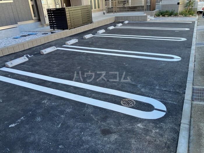 24/26 駐車場