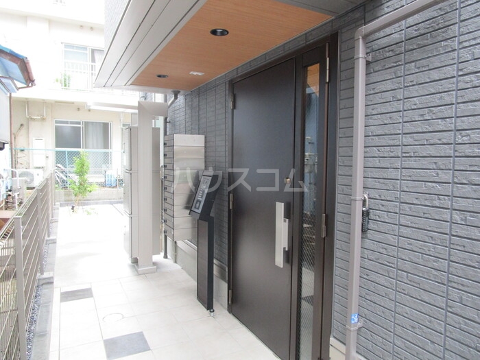 17/26 エントランス