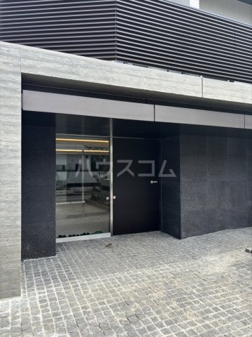 22/30 エントランス