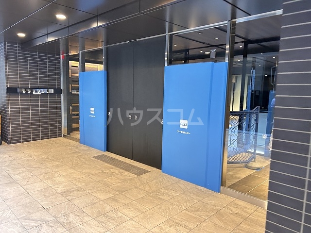 29/30 エントランス