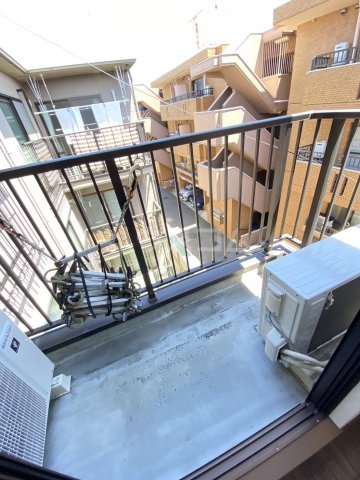 19/30 バルコニー