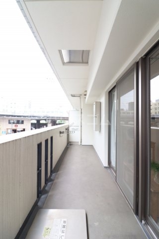 25/30 バルコニー