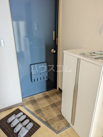 13/30 玄関