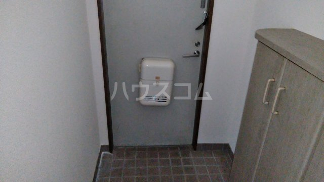 13/30 玄関