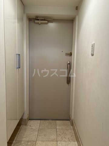 14/29 玄関