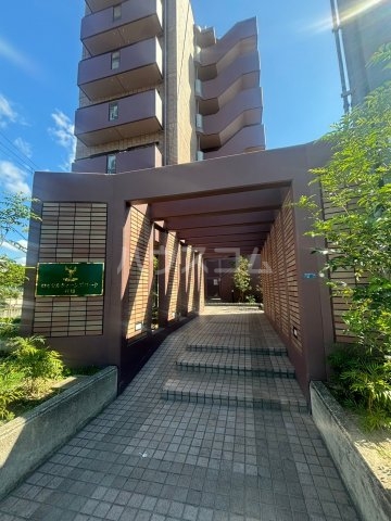 29/30 エントランス