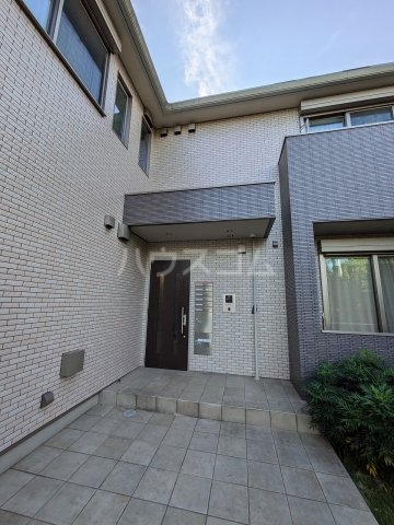 19/22 エントランス