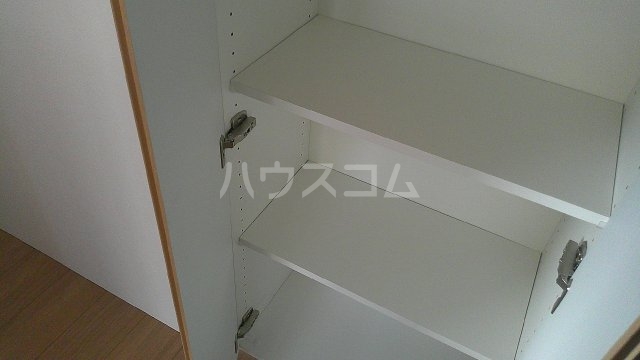 27/30 エントランス