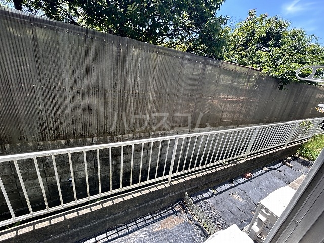 23/30 バルコニー