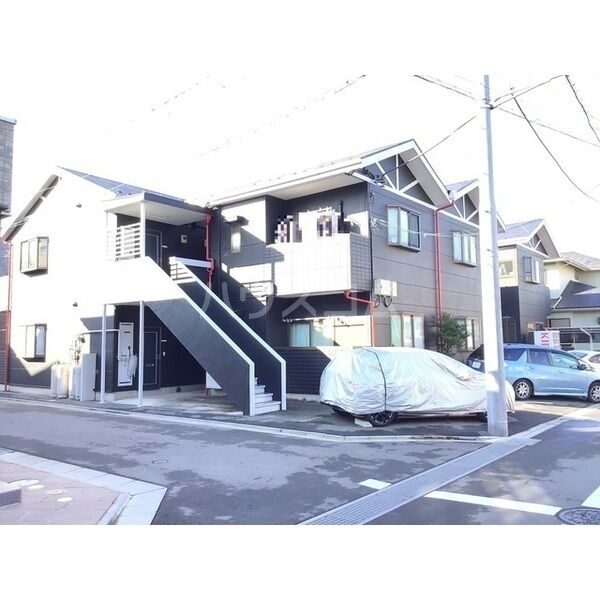 16/19 エントランス