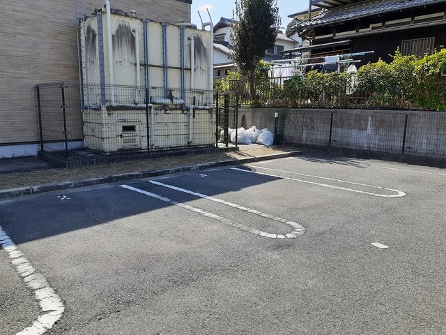 14/20 駐車場
