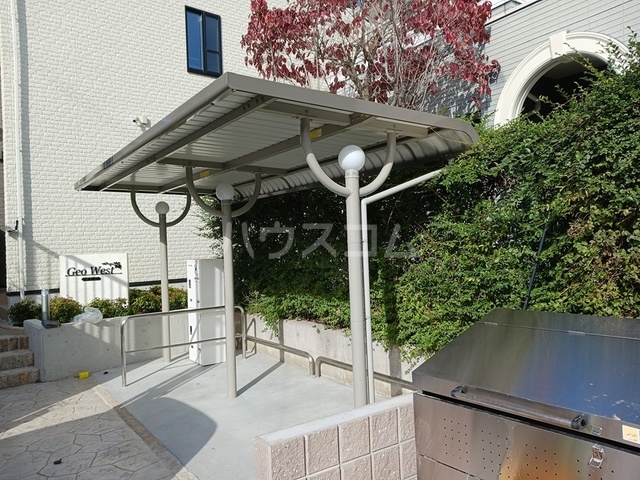 15/21 エントランス
