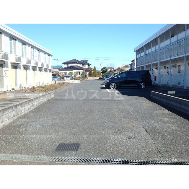 14/15 駐車場