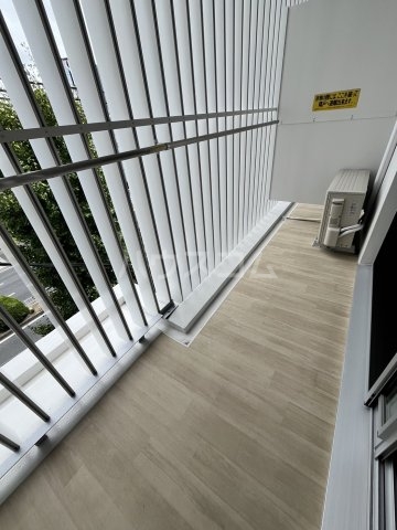 20/30 バルコニー