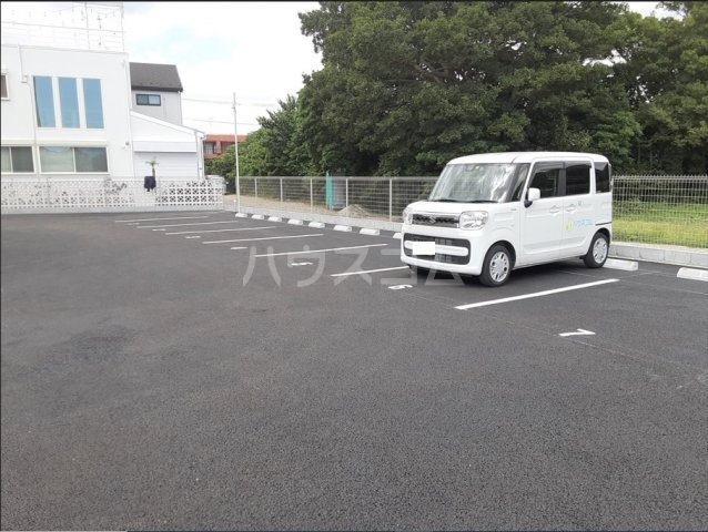 25/30 駐車場