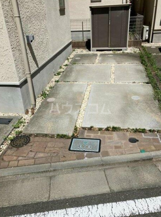 16/26 駐車場