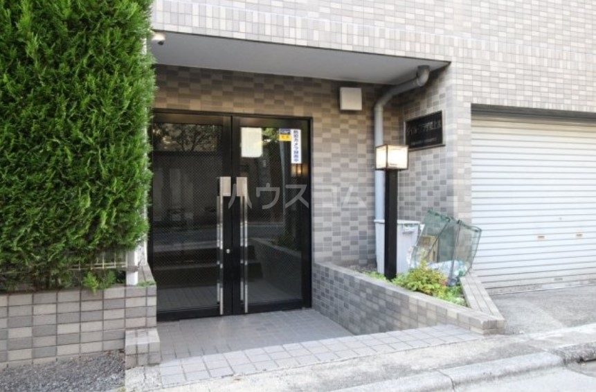 2/6 エントランス