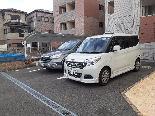 21/30 駐車場