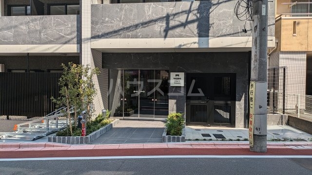 21/28 エントランス