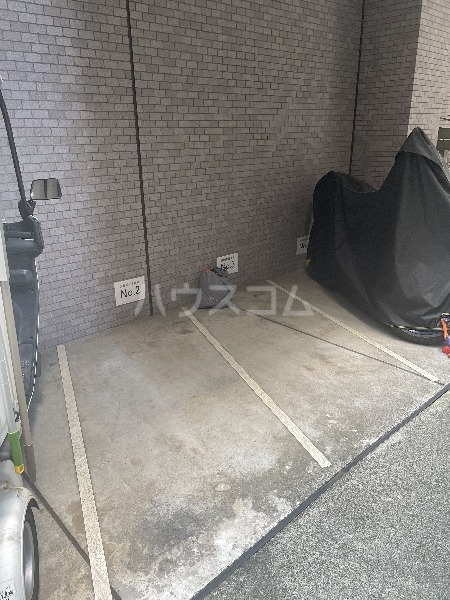 22/30 駐車場