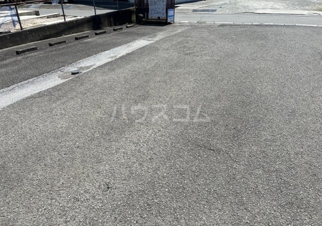 21/24 駐車場