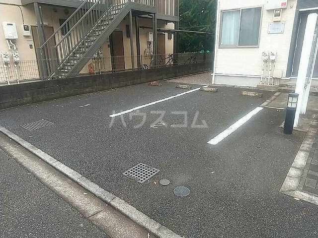 14/18 駐車場
