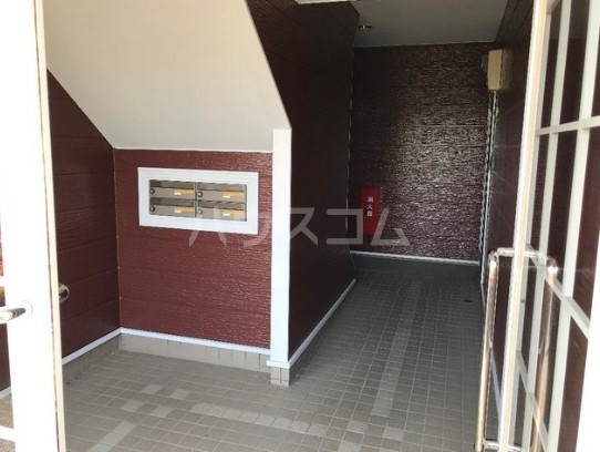 21/29 エントランス