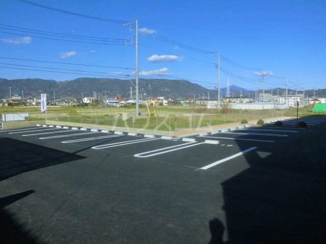 22/25 駐車場