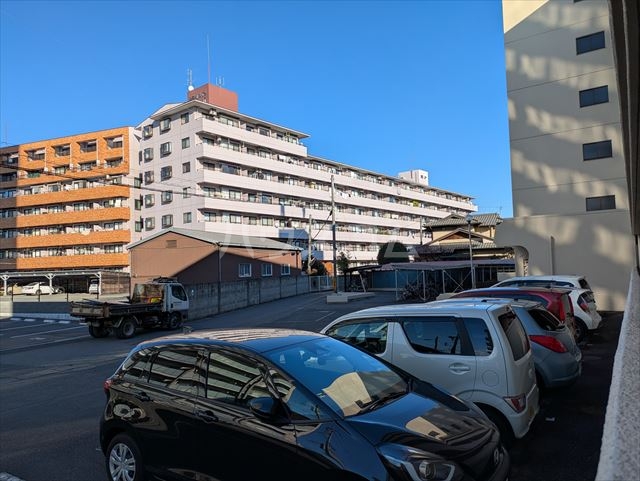 22/30 駐車場