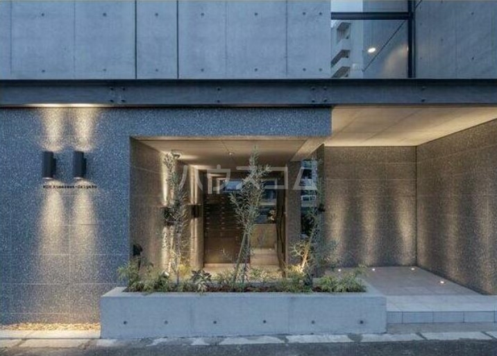 16/26 エントランス