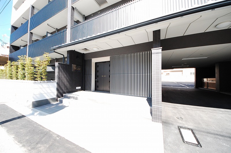 29/30 エントランス