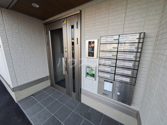 21/29 エントランス