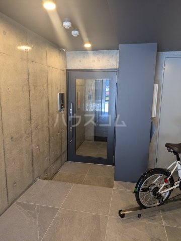 19/28 エントランス