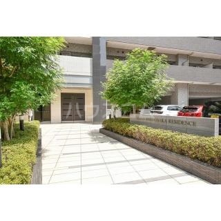 20/30 エントランス