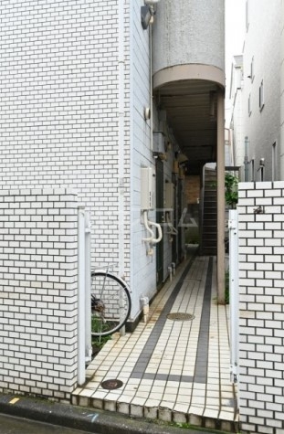 25/25 エントランス