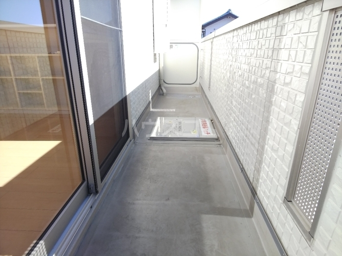 13/23 バルコニー