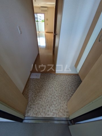 13/30 玄関
