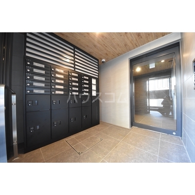 22/29 エントランス