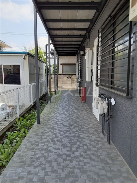 19/27 エントランス