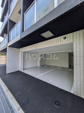 22/30 駐車場